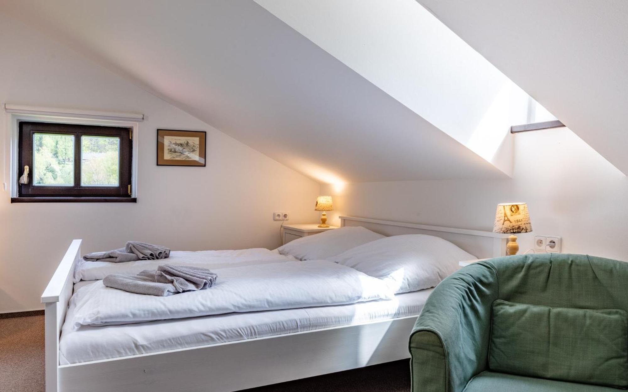Hotel Svycarsky Dum Sneznik Room photo