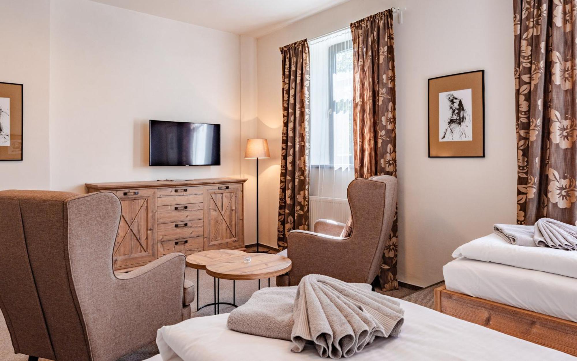 Hotel Svycarsky Dum Sneznik Room photo